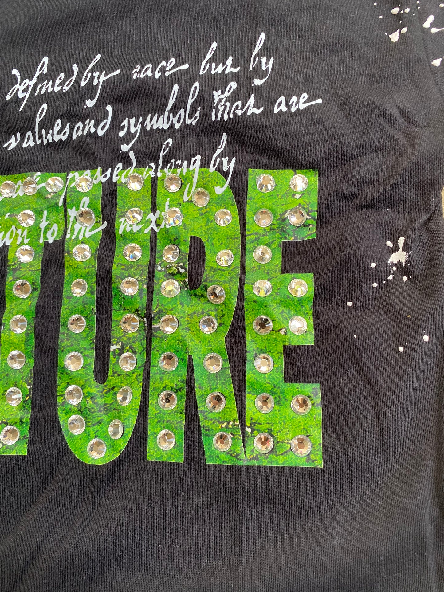 STUDDED TEE